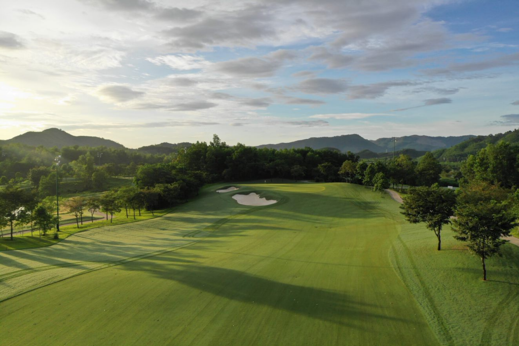 Top 3 sân golf Miền Trung chuẩn 5 sao đáng trải nghiệm nhất 3 - Thiết kế sân gôn Ba Na Hills Golf Club